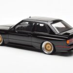 BMW M3 E30 Sport Evolution Zwart Custom Wheels AUTOart 1:18 - image 7 of 8