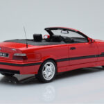 BMW M3 E36 Cabriolet Rood Otto 1:18 - image 2 of 6