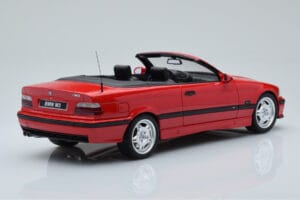 BMW M3 E36 Cabriolet Rood Otto 1:18 OT1048 Hars — afbeelding 2 van 6