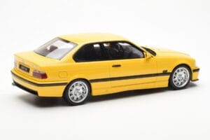 BMW M3 E36 Geel Otto 1:18 OT666 Hars — afbeelding 2 van 6
