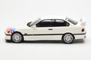 BMW M3 E36 Lightweight Wit Otto 1:18 OT569 Hars — afbeelding 3 van 6