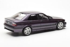 BMW M3 E36 Violet Otto 1:18 OT307 Hars — afbeelding 2 van 6