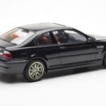 BMW M3 E46 Zwart AUTOart 1:18 - image 3 of 8
