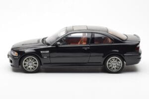BMW M3 E46 Zwart AUTOart 1:18 70541 Metaal — afbeelding 4 van 8
