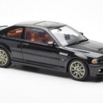 BMW M3 E46 Zwart AUTOart 1:18 - image 6 of 8