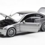 BMW M3 E46 CSL Grijs Kyosho 1:18 - image 2 of 8