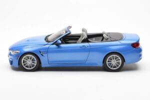 BMW M4 F83 Cabriolet Yas Marina Blauw Paragon 1:18 80432339612 Metaal — afbeelding 4 van 8