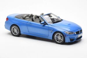 BMW M4 F83 Cabriolet Yas Marina Blauw Paragon 1:18 80432339612 Metaal — afbeelding 6 van 8