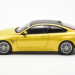 BMW M4 F82 Austin Geel Metallic Paragon 1:18 - image 4 of 8