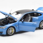 BMW M4 F82 Yas Marina Blauw Paragon 1:18 PA-97102 - image 2 of 8