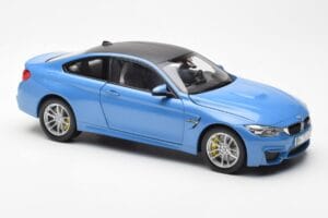 BMW M4 F82 Yas Marina Blauw Paragon 1:18 PA-97102 Metaal — afbeelding 6 van 8