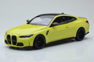 BMW M4 G82 Geel Dealer Editie Minichamps 1:18 80435A51949