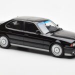 BMW M5 E34 Zwart Otto 1:18 - image 4 of 6
