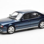 BMW M5 E34 Blauw Metallic Otto 1:18