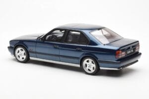 BMW M5 E34 Blauw Metallic Otto 1:18 OT576 Hars — afbeelding 5 van 6