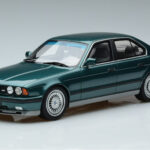 BMW M5 E34 Cecotto Edition Groen Otto 1:18