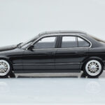 BMW M5 E34 Hartge Zwart Otto 1:18 - image 3 of 6