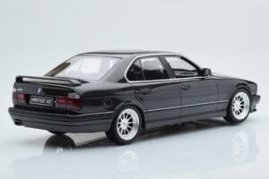 BMW M5 E34 Hartge Zwart Otto 1:18 OT362B Hars — afbeelding 5 van 6
