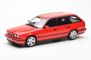 BMW M5 E34 Touring Rood Otto 1:18 OT951