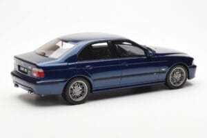 BMW M5 E39 Avus Blue Paint Issue Otto 1:18 OT070 Hars — afbeelding 2 van 6