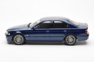 BMW M5 E39 Avus Blue Paint Issue Otto 1:18 OT070 Hars — afbeelding 3 van 6