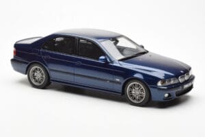 BMW M5 E39 Avus Blue Paint Issue Otto 1:18 OT070 Hars — afbeelding 4 van 6