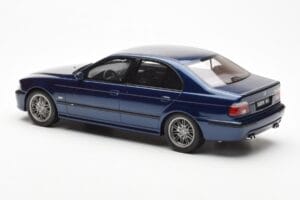 BMW M5 E39 Avus Blue Paint Issue Otto 1:18 OT070 Hars — afbeelding 5 van 6