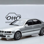 BMW M5 E39 Zilver Otto 1:18 - image 7 of 7