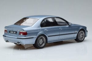 BMW M5 E39 Silverwater Blauw Otto 1:18 OT554 Hars — afbeelding 2 van 6
