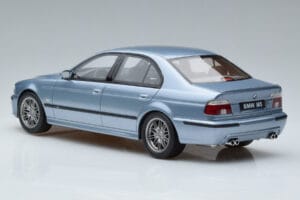 BMW M5 E39 Silverwater Blauw Otto 1:18 OT554 Hars — afbeelding 5 van 6