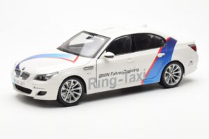 BMW M5 E60 Ring Taxi Nurburgring Kyosho 1:18 08593RT