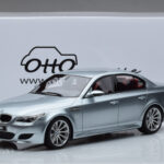 BMW M5 E60 Zilver Otto 1:18 - image 6 of 6