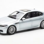 BMW M5 F10 Silverstone Zilver Paragon 1:18 80432186353