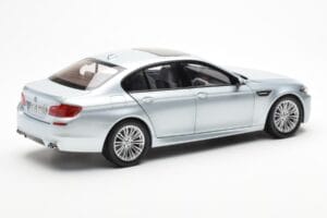 BMW M5 F10 Silverstone Zilver Paragon 1:18 80432186353 Metaal — afbeelding 3 van 8