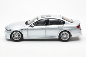 BMW M5 F10 Silverstone Zilver Paragon 1:18 80432186353 Metaal — afbeelding 4 van 8