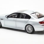 BMW M5 F10 Silverstone Zilver Paragon 1:18 80432186353 - image 7 of 8