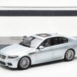 BMW M5 F10 Silverstone Zilver Paragon 1:18 80432186353 - image 8 of 8