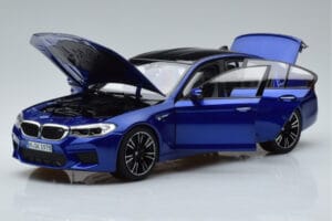 BMW M5 F90 Marina Bay Blauw Norev 1:18 80432454783 Metaal — afbeelding 2 van 7
