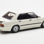 BMW M535i E28 Alpine Wit AUTOart 1:18 - image 3 of 10