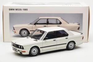 BMW M535i E28 Alpine Wit AUTOart 1:18 75161 Metaal — afbeelding 10 van 10