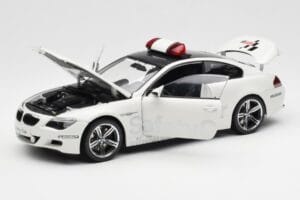 BMW M6 E63 MotoGP Safety Car 2006 Kyosho 1:18 08707GPB Metaal — afbeelding 2 van 8