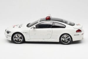 BMW M6 E63 MotoGP Safety Car 2006 Kyosho 1:18 08707GPB Metaal — afbeelding 4 van 8