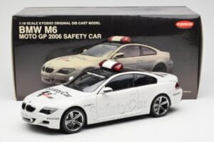 BMW M6 E63 MotoGP Safety Car 2006 Kyosho 1:18 08707GPB Metaal — afbeelding 8 van 8