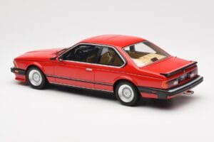 BMW M635 CSi E24 Henna Rood Otto 1:18 OT1018 Hars — afbeelding 5 van 6