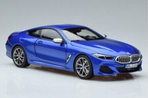BMW M850i G15 Blauw Metallic Norev 1:18 183286 Metaal — afbeelding 5 van 7