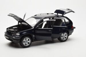 BMW X5 4.4i E53 Donker Blauw Kyosho 1:18 08521DB Metaal — afbeelding 2 van 8