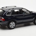 BMW X5 4.4i E53 Donker Blauw Kyosho 1:18 - image 3 of 8
