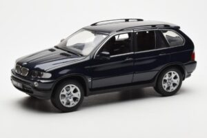 BMW X5 4.4i E53 Donker Blauw Kyosho 1:18 08521DB