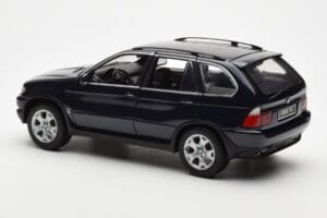 BMW X5 4.4i E53 Donker Blauw Kyosho 1:18 08521DB Metaal — afbeelding 7 van 8
