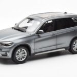 BMW X5 F15 Space Grijs Paragon 1:18